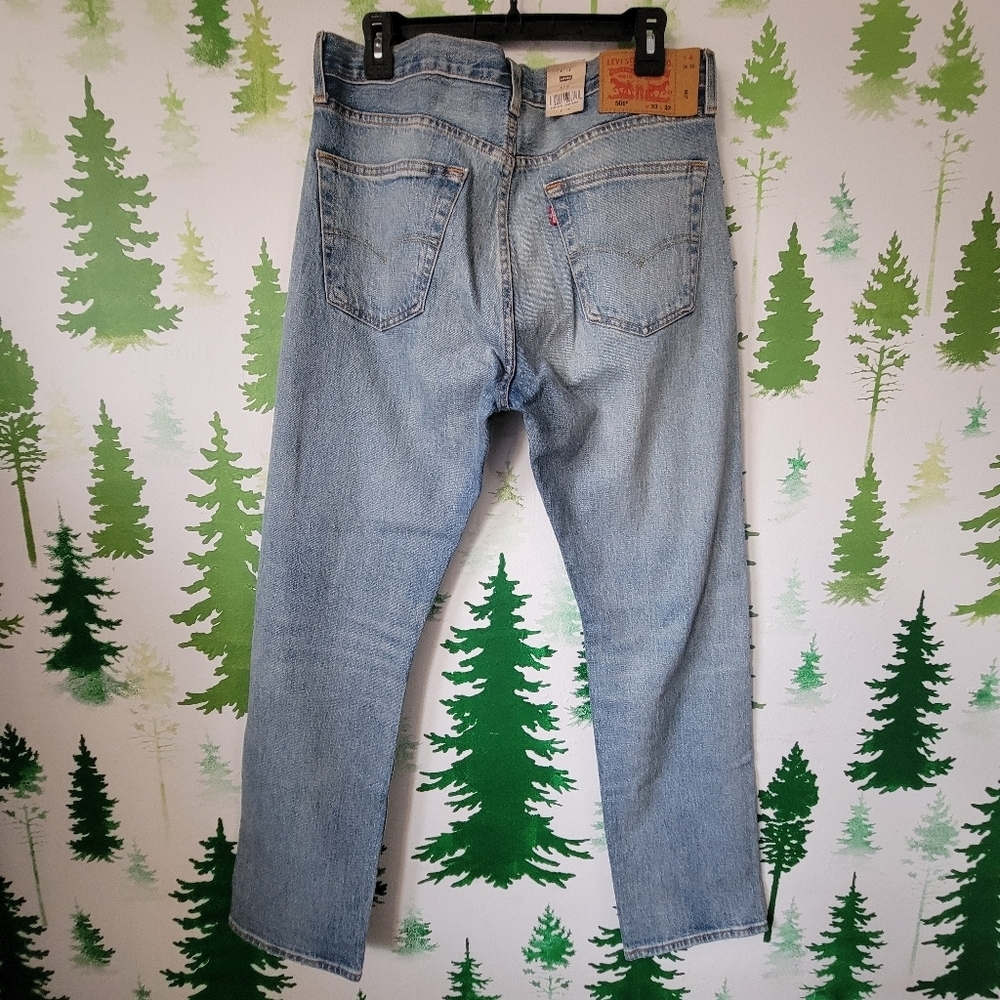 Levi's 501 33x32 Straight Leg Jeans. - Picture 2 of 10